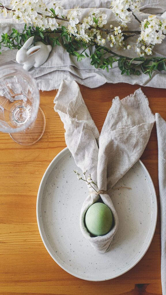 Styling Your Pedestal for Specific Spring Occasions