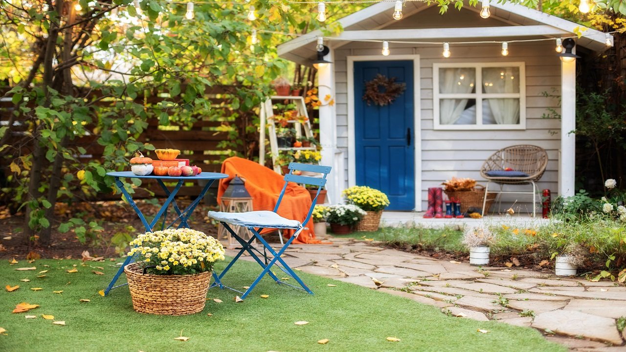 Cheap Fall Porch Decor: A Full Front Porch for Under $50