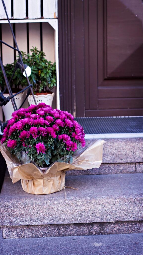 The Handful of Elements Every Fall Porch Decor Setup Actually Needs
