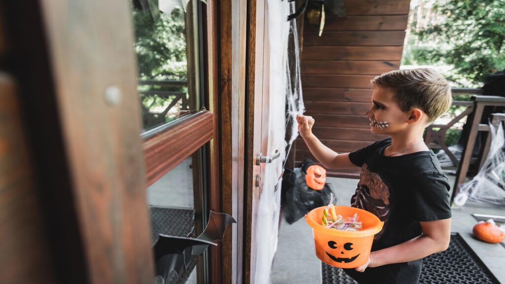 DIY Fall Porch Leaner: The Full Tutorial