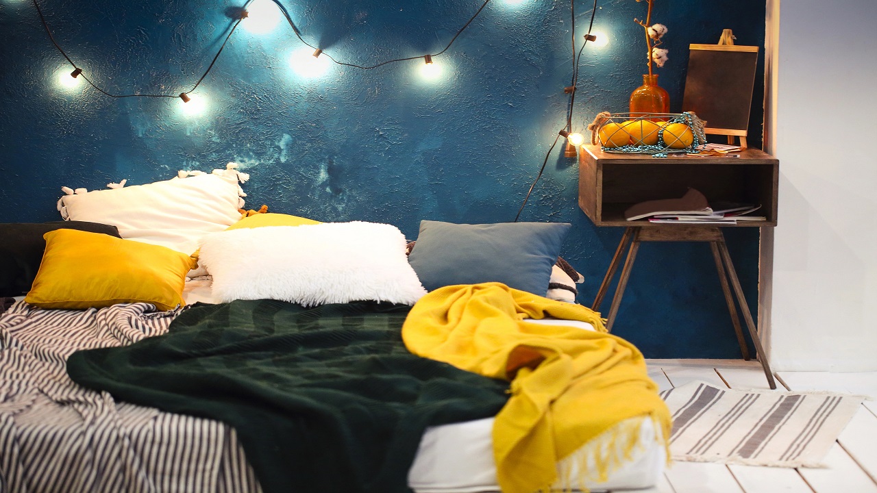 Renter-Friendly Fall Room: Cozy Autumn Decor With Zero Damage