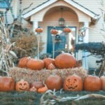 10 Cute Outdoor Halloween Decorations That Are Fun, Not Frightening