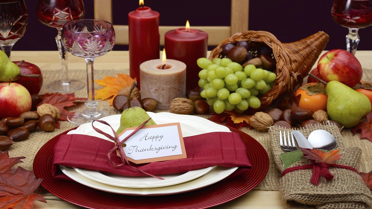 15 Thanksgiving Centerpiece Ideas That Actually Fit Your Table (With Shopping Lists)