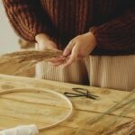 How to Decorate a Round Thanksgiving Table (16 Ideas That Actually Work)