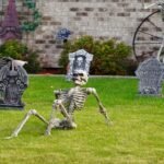 How to Set Up a Halloween Yard Graveyard From Scratch (The Full Tutorial)