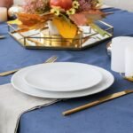 7 Blue Thanksgiving Table Decor Ideas That Break All the Rules (In the Best Way)